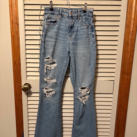 American Eagle Women’s Stretchy Bootcut Jeans - Picture 1 of 4